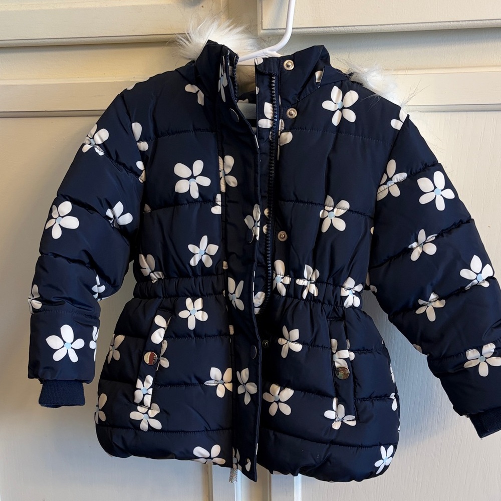 Member’s Mark Navy with White Floral Toddler Girls Puffer Coat 2T